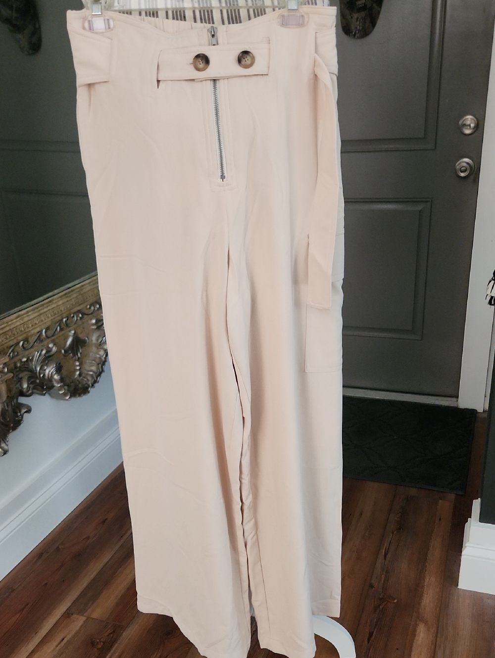 Promesa High-Waist Wide-Leg Cargo Pants in Cream